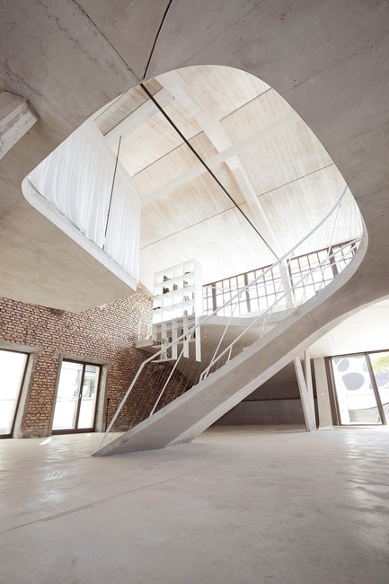 Press kit | 809-23 - Press release | AZURE Announces the Winners of the 2018 AZ Awards - AZURE - Competition - 2018 AZ Awards -&nbsp;Best Residential Interior<br>Smartvoll: Loft Panzerhalle, Salzburg, Austria - Photo credit: AZURE