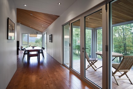 Dossier de presse | 759-05 - Communiqué de presse | Résidence Bromont - Blouin Tardif Architecture-Environnement - Architecture résidentielle - Crédit photo : Steve Montpetit