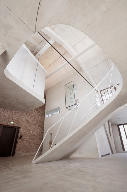 Dossier de presse | 2483-02 - Communiqué de presse | Smartvoll wins the 2018 AZ Award - smartvoll - Design d’intérieur résidentiel - Spa tower<br> - Crédit photo : Tobias Colz/smartvoll 