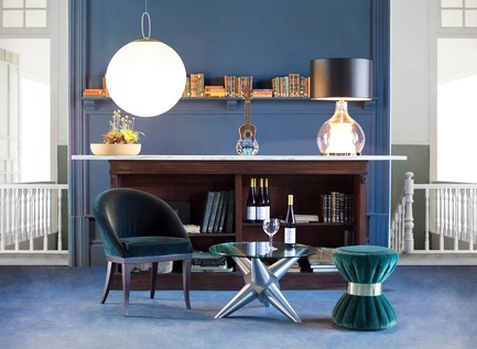 Dossier de presse | 2253-06 - Communiqué de presse | Associative Design Showcases the Best of Contemporary and Luxury Portuguese Design at London Design Festival 2018 - Associative Design - Évènement + Exposition - Associative Design The Best of Portugal Lifestyle - GLOBE lamp by That Place // CORK BOWL by Granorte // Azulejo cavaquinho by Malabar // DEFROST lamp by Creativemary // KIM chair by Ottiu // FUGO table by DeFontes // COLETTE stool by Ottiu<br><br> - Crédit photo : Associative Design