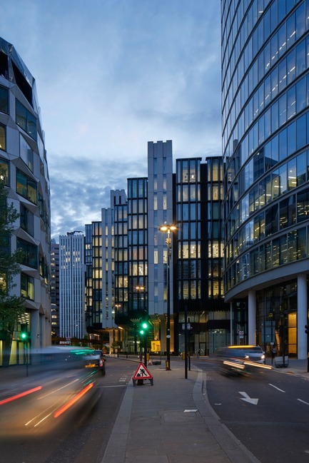 Dossier de presse | 2317-04 - Communiqué de presse | London Wall Place:Building on history - Make Architects - Architecture commerciale - 1 London Wall viewed from the street - Crédit photo : Make Architects