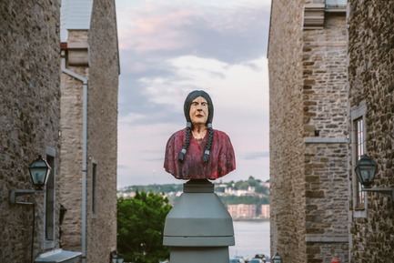 Dossier de presse | 2402-02 - Communiqué de presse | Passages Insolites : une 5e édition surprenante - EXMURO arts publics - Art - Jean-Robert Drouillard (Québec) : Un monument pour Mary Ann - Crédit photo : Stéphane Bourgeois