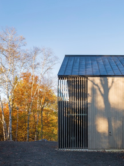 Press kit | 880-13 - Press release | Workshop on a Cliff - MU Architecture - Residential Architecture - Photo credit: Ulysse Lemerise Bouchard