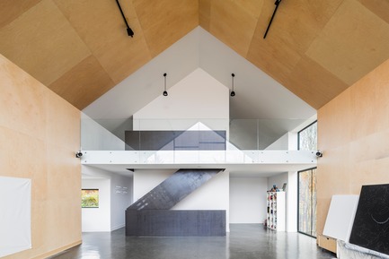 Press kit | 880-13 - Press release | Workshop on a Cliff - MU Architecture - Residential Architecture - Photo credit: Ulysse Lemerise Bouchard