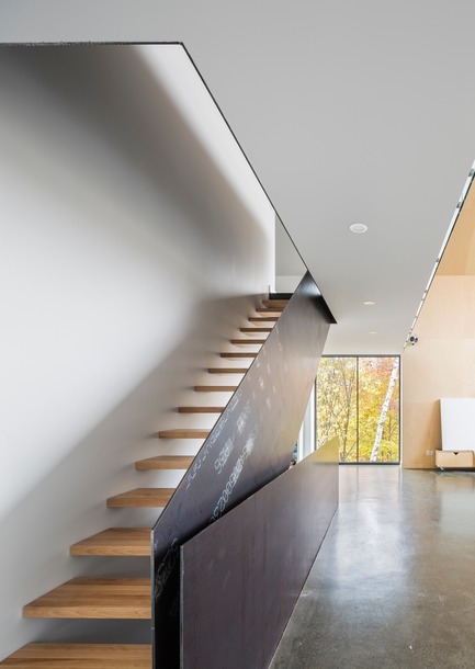 Press kit | 880-13 - Press release | Workshop on a Cliff - MU Architecture - Residential Architecture - Photo credit: Ulysse Lemerise Bouchard