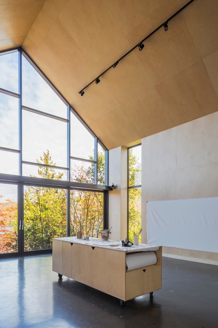 Press kit | 880-13 - Press release | Workshop on a Cliff - MU Architecture - Residential Architecture - Photo credit: Ulysse Lemerise Bouchard