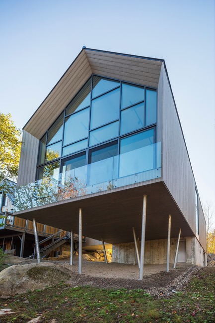 Press kit | 880-13 - Press release | Workshop on a Cliff - MU Architecture - Residential Architecture - Photo credit: Ulysse Lemerise Bouchard