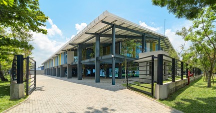 Press kit | 2605-02 - Press release | JPDA Makes History With Certification of First Passive House Building In South Asia - Jordan Parnass Digital Architecture - Commercial Architecture - Entry Gates - Photo credit: Ganidu Balasuriya