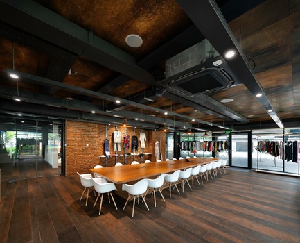 Press kit | 2605-02 - Press release | JPDA Makes History With Certification of First Passive House Building In South Asia - Jordan Parnass Digital Architecture - Commercial Architecture - Showroom - Photo credit: Ganidu Balasuriya