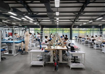 Press kit | 2605-02 - Press release | JPDA Makes History With Certification of First Passive House Building In South Asia - Jordan Parnass Digital Architecture - Commercial Architecture - Production Area - Photo credit: Ganidu Balasuriya