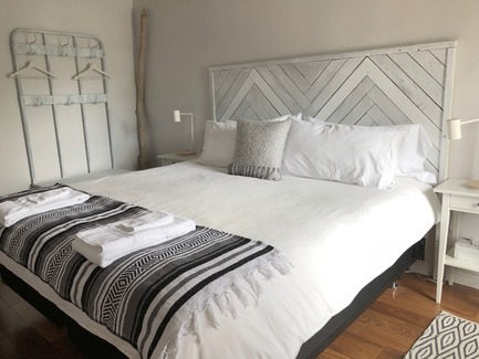 Press kit | 3385-01 - Press release | Discover Boho Dunham - KABIN inc. - Commercial Interior Design -  BOHO Dunham Interior - Private rooms  - Photo credit: KABIN