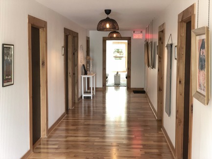 Press kit | 3385-01 - Press release | Discover Boho Dunham - KABIN inc. - Commercial Interior Design -   Lounge &amp; Common Spaces   - Photo credit: KABIN