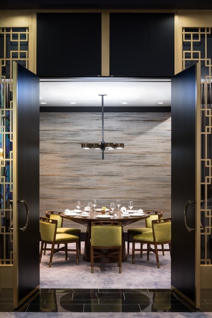 Dossier de presse | 1317-06 - Communiqué de presse | Une oasis urbaine au cœur du quartier du divertissement à Vancouver - ACDF Architecture + Architecture49 + IBI Group - Architecture commerciale - 1886 Chinese Fine Dining - Crédit photo : Ema Peter
