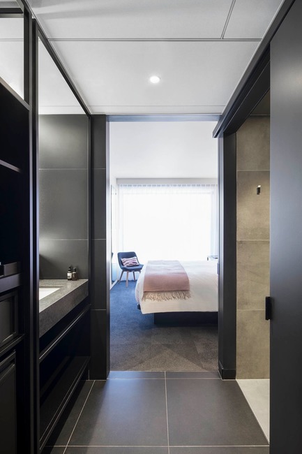 Press kit | 1317-05 - Press release | Hôtel Monville: An ‘Heir’ of Sophistication - ACDF Architecture - Commercial Architecture - Photo credit: Adrien Williams