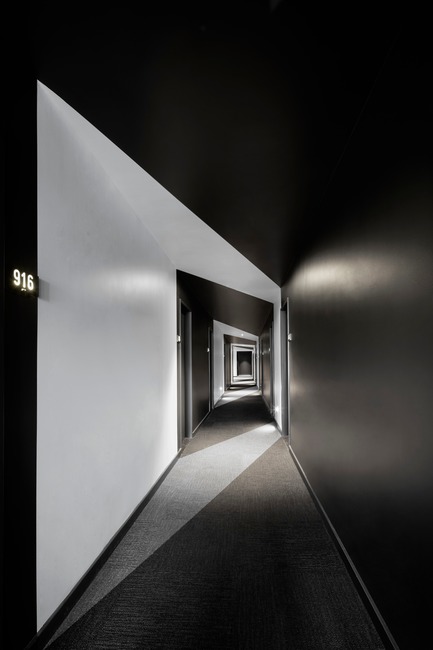 Press kit | 1317-05 - Press release | Hôtel Monville: An ‘Heir’ of Sophistication - ACDF Architecture - Commercial Architecture - Photo credit: Adrien Williams