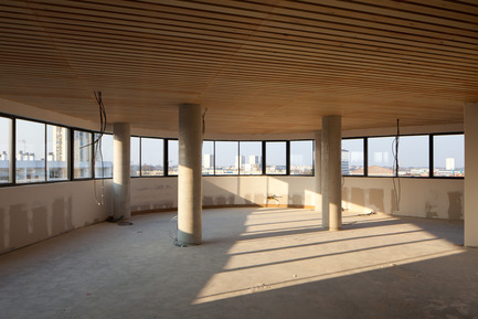 Dossier de presse | 1040-02 - Communiqué de presse | Aalta - Martin Duplantier Architectes - Architecture commerciale - Crédit photo : Arthur Péquin