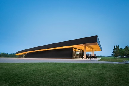 Press kit | 769-03 - Press release | A High-End Golf Clubhouse by Architecture49 - Architecture49 - Commercial Architecture - Golf Exécutif Montréal&nbsp;Clubhouse - Photo credit: Stéphane Brügger