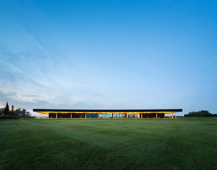 Press kit | 769-03 - Press release | A High-End Golf Clubhouse by Architecture49 - Architecture49 - Commercial Architecture - Golf Exécutif Montréal&nbsp;Clubhouse&nbsp; - Photo credit: Stéphane Brügger