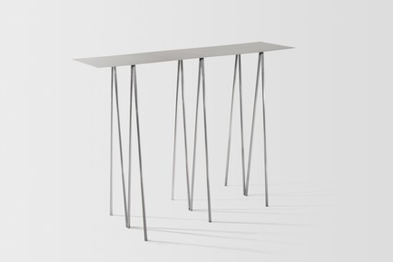 Dossier de presse | 2757-06 - Communiqué de presse | UMÉ Studio Unveils New Limited Edition Items - UMÉ STUDIO - Produit - Paper Table. - Crédit photo : William Boice
