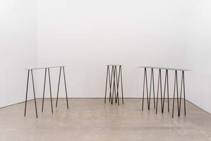 Dossier de presse | 2757-06 - Communiqué de presse | UMÉ Studio Unveils New Limited Edition Items - UMÉ STUDIO - Produit -  The Paper Table Series.&nbsp;  - Crédit photo : William Boice