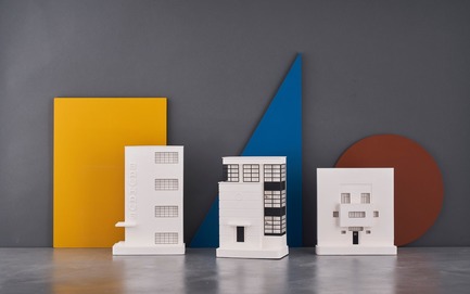 Dossier de presse | 2253-07 - Communiqué de presse | A Small World Filled With Big Ideas - Chisel & Mouse - Produit - Bauhaus Building Collection&nbsp;by&nbsp;Chisel &amp; Mouse - Crédit photo : Chisel &amp; Mouse