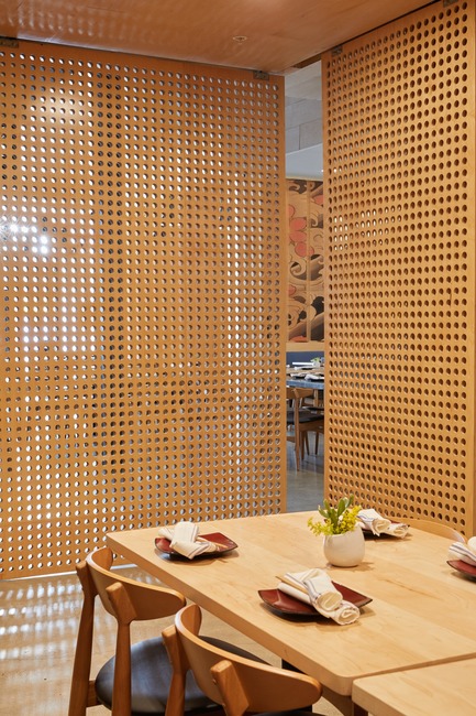 Press kit | 2757-07 - Press release | Ancient Art of Japanese Tattooing Inspires Latest Little Tokyo Restaurant in Los Angeles - Wick Architecture & Design + LAND Design Studio - Commercial Architecture -  The sliding panels create an intimate room within the&nbsp;3,283 space foot space (305 square meters) that elegantly pairs with the restaurant's&nbsp;energetic and urban vibe.<span></span><span></span><span></span>  - Photo credit: Nicole LaMotte Photography