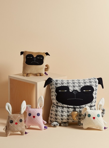 Press kit | 3518-01 - Press release | Simons Supports Canadian Makers with Launch of Fabrique1840 - La Maison Simons - Product - Velvet Moustache<br>