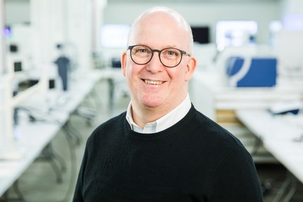 Press kit | 1696-22 - Press release | Red Dot Award: Product Design Begins – Call for Entries Open to Designers and Manufacturers Worldwide - Red Dot Design Award - Competition - Jury member Michael Thomson<br> - Photo credit: Red Dot<br>