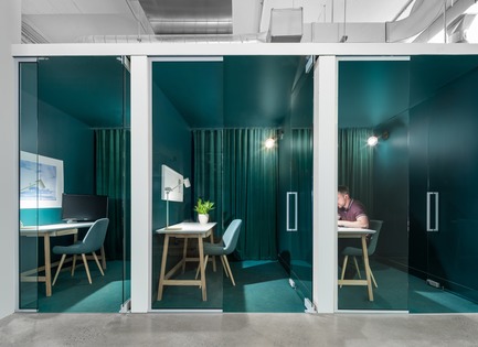 Press kit | 1152-10 - Press release | Micro-City for Creatives - By LumiGroup and Imperatori Design - Commercial Interior Design - Telephone booths, enclaves and confidential areas - Photo credit: Stéphane Brügger