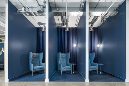 Press kit | 1152-10 - Press release | Micro-City for Creatives - By LumiGroup and Imperatori Design - Commercial Interior Design - Telephone booths, enclaves and confidential areas - Photo credit: Stéphane Brügger