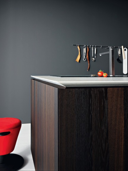 Press kit | 1045-01 - Press release | Cesar kitchens now have their point of sale in Montreal - Pure Cuisines + mobilier européens - Industrial Design - ELLE - Photo credit: Pure Cuisines