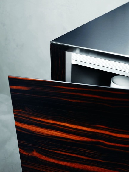 Press kit | 1045-01 - Press release | Cesar kitchens now have their point of sale in Montreal - Pure Cuisines + mobilier européens - Industrial Design - ELLE - Photo credit: Pure Cuisines