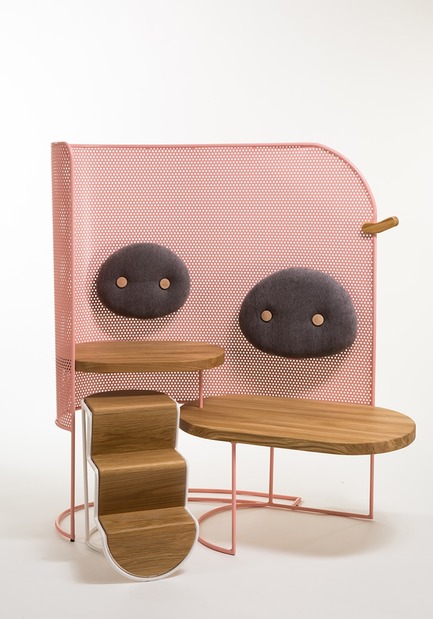 Dossier de presse | 2704-04 - Communiqué de presse | Pure Talents Contest 2019: 26 Forward-Looking Product Ideas at imm cologne and LivingKitchen - imm cologne 2019, Koelnmesse GmbH - Design d’intérieur résidentiel - Everything will be fine: with Piggo, her modular seating furniture made of metal, wood and textiles, Mor Dagan aims to make the often long waiting times at children’s hospitals more enjoyable for both the little ones and their parents by providing them with a protected space for closeness and interaction. - Crédit photo : Mor Dagan; Koelnmesse