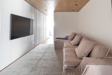 Dossier de presse | 3039-02 - Communiqué de presse | RBI Apartment - Coletivo Arquitetos - Design d’intérieur résidentiel - Family Room&nbsp; - Crédit photo : Ruy Teixeira&nbsp;