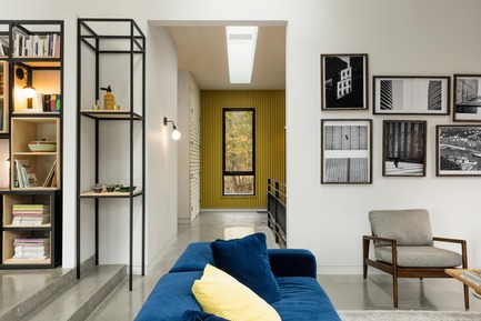 Press kit | 1332-03 - Press release | A Playful Rural Industrial Aesthetic - Tux Creative - Residential Architecture - Photo credit: Maxime Brouillet