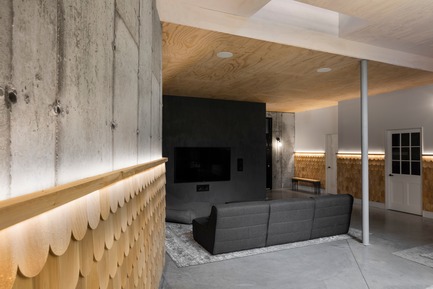Press kit | 1332-03 - Press release | A Playful Rural Industrial Aesthetic - Tux Creative - Residential Architecture - Photo credit: Maxime Brouillet