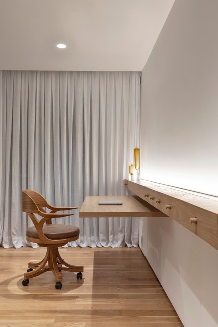 Dossier de presse | 3039-02 - Communiqué de presse | RBI Apartment - Coletivo Arquitetos - Design d’intérieur résidentiel - Master Bedroom - Crédit photo : Ruy Teixeira&nbsp;