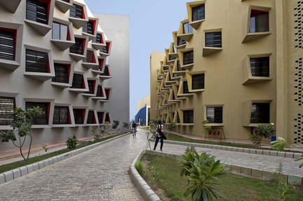 Press kit | 661-48 - Press release | World Architecture Festival 2018 – Day Two Winners of International Architectural Awards Announced - World Architecture Festival (WAF) - Competition - The ‘Large Scale Housing - Completed Buildings’ category, supported by GROHE, was won by Indian practice&nbsp;Sanjay Puri Architects&nbsp;for their project The Street in Matura, India. - Photo credit: Dinesh Mehta