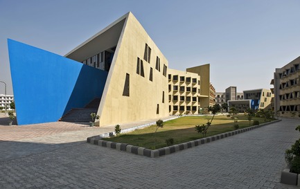 Press kit | 661-48 - Press release | World Architecture Festival 2018 – Day Two Winners of International Architectural Awards Announced - World Architecture Festival (WAF) - Competition - The ‘Large Scale Housing - Completed Buildings’ category, supported by GROHE, was won by Indian practice&nbsp;Sanjay Puri Architects&nbsp;for their project The Street in Matura, India. - Photo credit: Dinesh Mehta