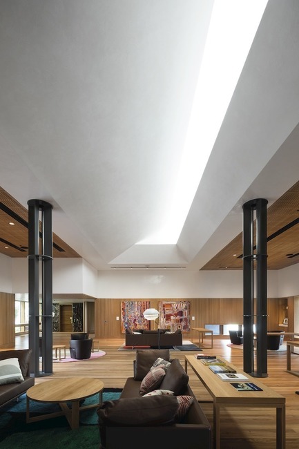 Dossier de presse | 661-52 - Communiqué de presse | INSIDE World Festival of Interiors Announces Day TwoWinners from RAI Amsterdam - Inside World Festival of Interiors - Concours - Civic, Culture &amp; Transport Winner: Australian Embassy by BVN - Crédit photo : John Gollings