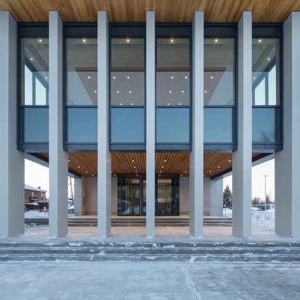 Dossier de presse | 1172-07 - Communiqué de presse | Hôtel de ville de Rigaud - Affleck de la Riva architectes - Architecture institutionnelle - Hôtel de ville de Rigaud - Crédit photo : Adrien Williams