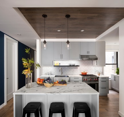 Press kit | 2875-06 - Press release | Park Slope Duplex Apartment - Barker Architecture Office - Residential Interior Design -  Semicustom kitchen cabinets and statuarietto marble countertops with custom blackened steel shelf. Custom finish flooring also surfaces ceiling. - Photo credit: Amy Barkow