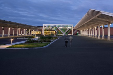 Dossier de presse | 673-21 - Communiqué de presse | Et les lauréats sont ! GRANDS PRIX DU DESIGN 12e édition - Agence PID - Concours -  Prix développement durable	<br>La Maison Simons Galeries de la Capitale	<br>LEMAYMICHAUD Architecture Design avec Designstead<br>  - Crédit photo : Stephane Groleau