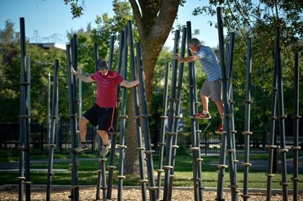 Dossier de presse | 673-21 - Communiqué de presse | Et les lauréats sont ! GRANDS PRIX DU DESIGN 12e édition - Agence PID - Concours - Design Industriel Prix équipement récréatif, jeux et jouet	<br>Trekfit - Jungle de bamboo	<br>Signature Design Communication<br> - Crédit photo : Yanick Macdonald