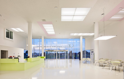 Dossier de presse | 1041-01 - Communiqué de presse | Hopital privé de Villeneuve d’Ascq - Jean-Philippe Pargade - Architecture institutionnelle - Crédit photo : Luc Boegly