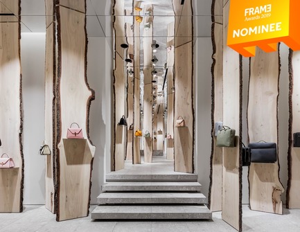 Dossier de presse | 3160-03 - Communiqué de presse | Announcing the Nominees of the Frame Awards 2019 - Frame - Concours - Client of the Year<br> - Crédit photo : Valextra <br>