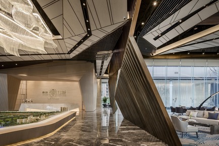 Dossier de presse | 673-21 - Communiqué de presse | Et les lauréats sont ! GRANDS PRIX DU DESIGN 12e édition - Agence PID - Concours - Prix Exposition<br>LightWaterfall<br>Kris Lin and Jiayu Yang - Crédit photo : APDC