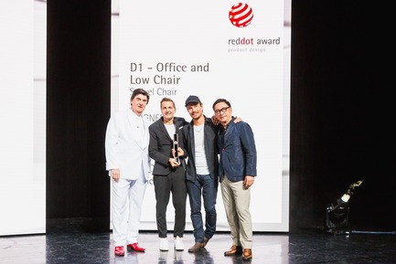 Dossier de presse | 1696-23 - Communiqué de presse | Last Chance for Designers and Companies - Register for the Red Dot Award: Product Design Before 1 February - Red Dot Design Award - Concours - Winners on stage of Essen's Aalto-Theater<br> - Crédit photo : Red Dot<br>