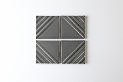 Press kit | 3895-01 - Press release | Signal Tile - Kristine Morich X Clayhaus Modern Tile - Product -  Signal Tile | Kristine Morich X Clayhaus Modern Tile | Bias Pattern03  - Photo credit: Ian Stout