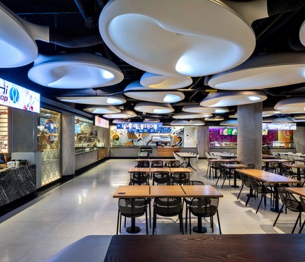 Press kit | 621-26 - Press release | Lightemotion Contributes to the new Union Station Food Court Lighting Atmosphere - Lightemotion - Lighting Design - Photo credit: Philip Castleton